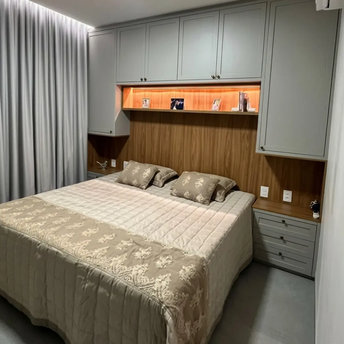Guarda-roupa planejado em dormitório